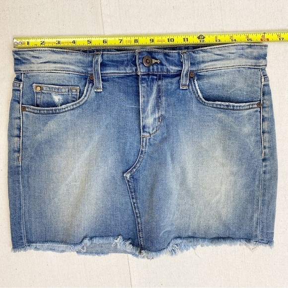 Joe's Jeans Y2K distressed denim jean low rise mini skirt - Picture 4 of 6
